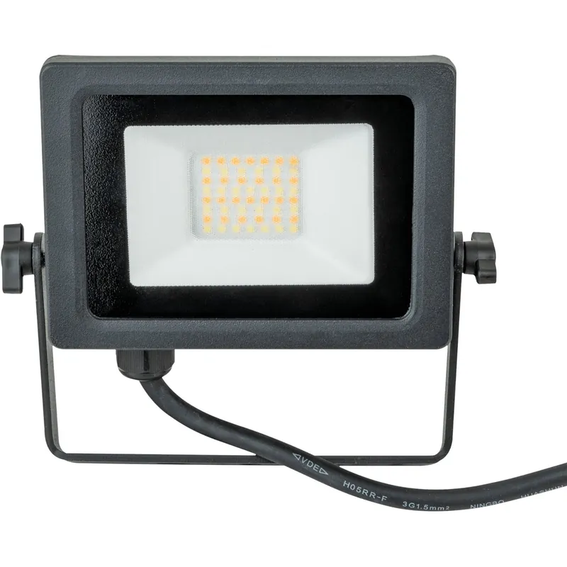 Expressleverans Showtec Aviano Tour 20W CCT LED-strålkastare med justerbar
